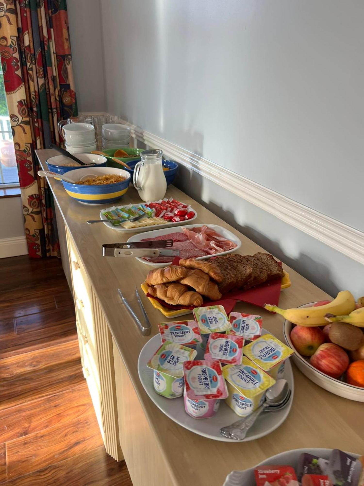Woodville Lodge Guesthouse Killarney Bagian luar foto
