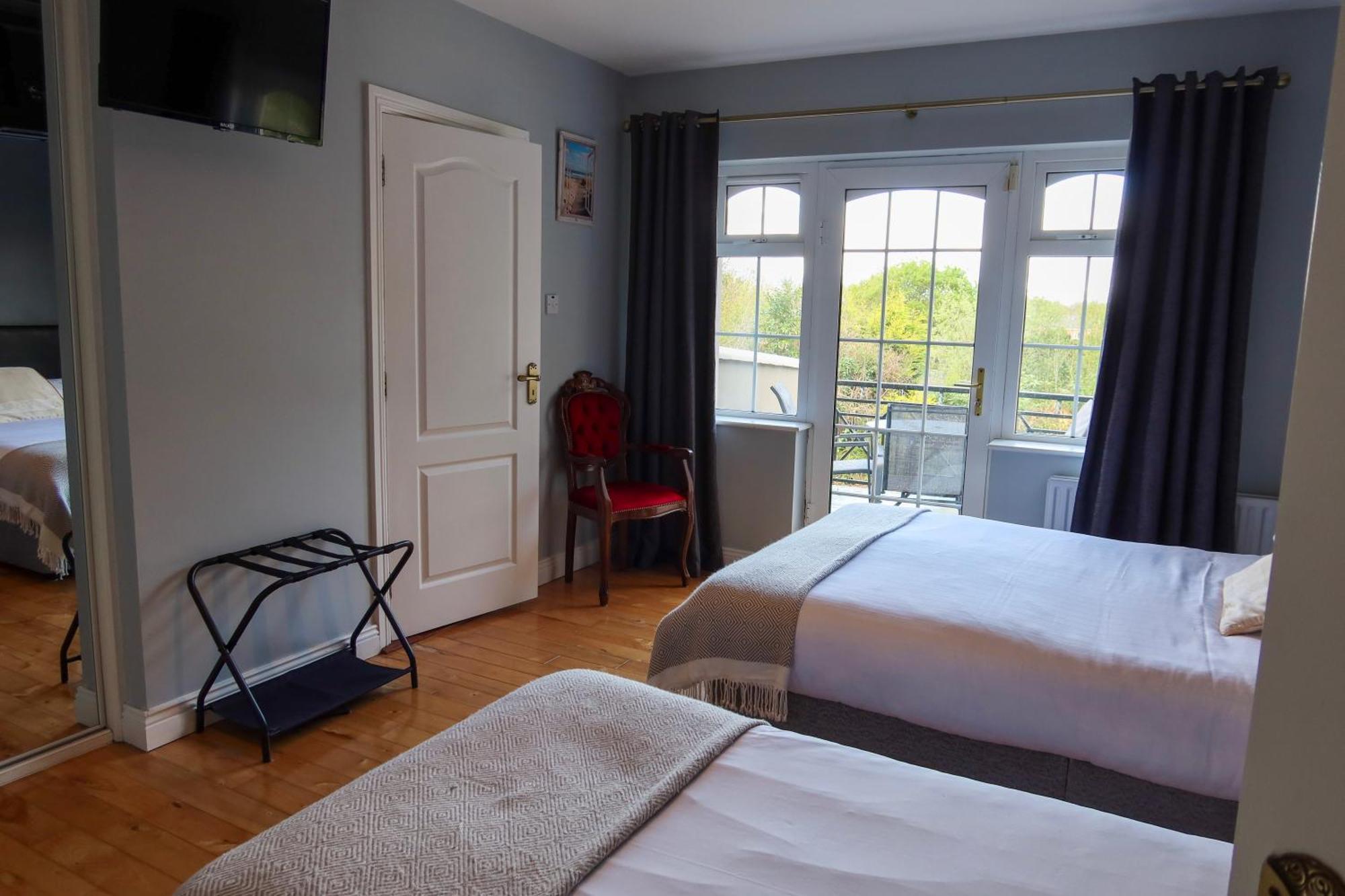 Woodville Lodge Guesthouse Killarney Bagian luar foto