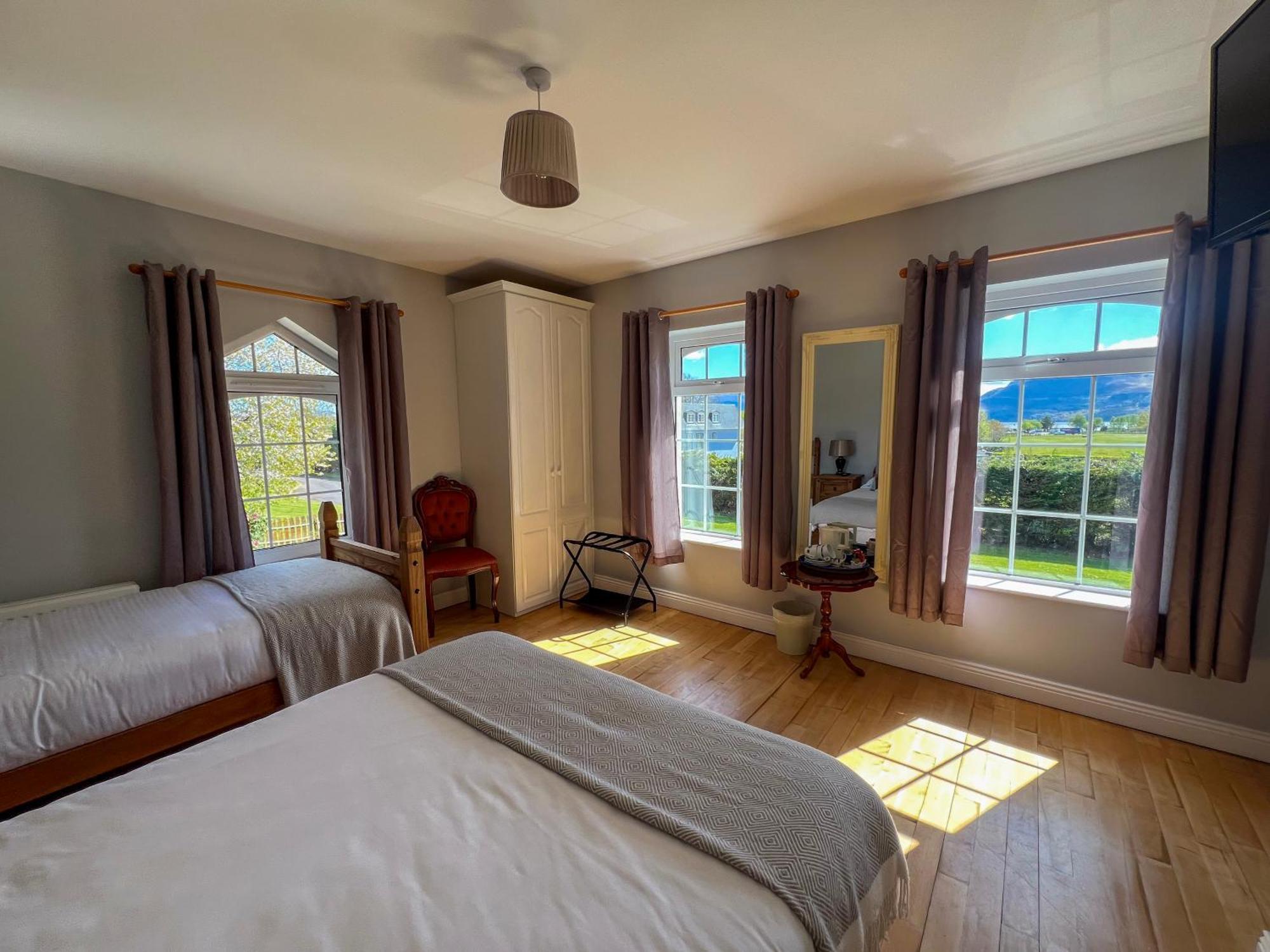 Woodville Lodge Guesthouse Killarney Bagian luar foto