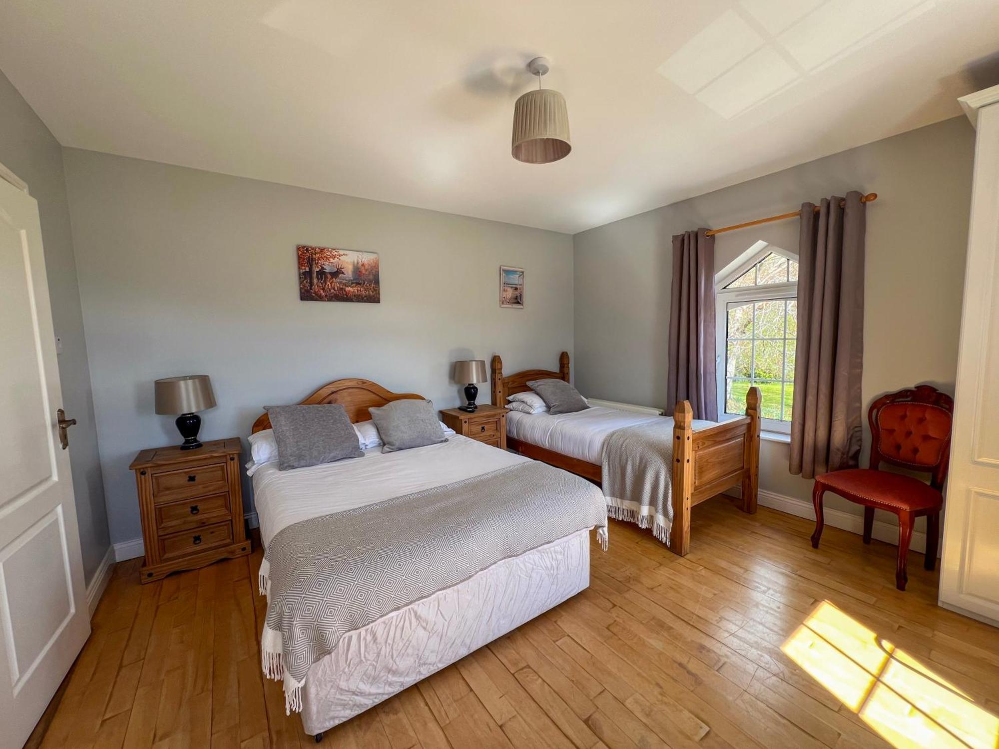 Woodville Lodge Guesthouse Killarney Bagian luar foto