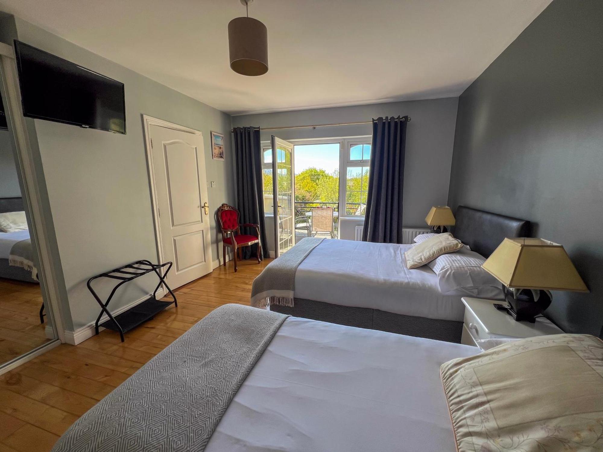 Woodville Lodge Guesthouse Killarney Bagian luar foto